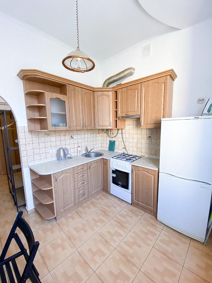 Miamo Apart Вірменська Lviv Luaran gambar